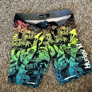 Hurley swim shorts boys 10/25